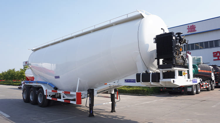 Tri Axle 35CBM Cement Bulk Carriers Tank Trailers for Sale in Congo