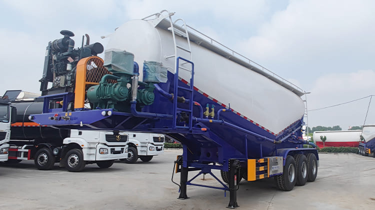 3 Axle 40 Ton Bulker Cement Tankers Truck Trailer for Sale in Congo