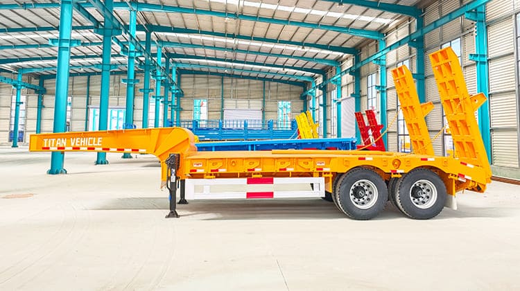 2 Axle 30 Ton Container Low Bed Trailer Truck Price for Sale