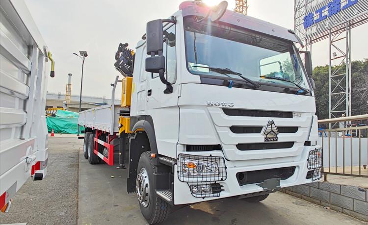 Flatbed Truck with Crane XCMG Truck Vehicle Mounted Crane