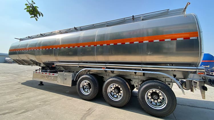 Heavy Aluminum Fuel Tanker Semi Trailers for Sale in Costa Rica
