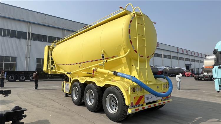 3 Axle 40CBM Pneumatic Cement Tanker for Sale In Zimbabwe