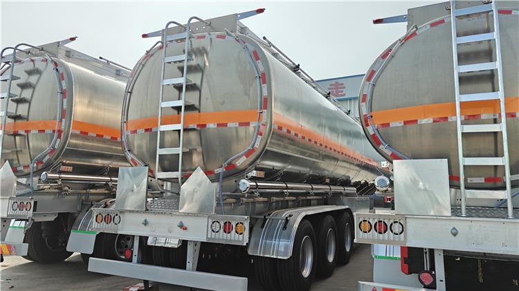 3 Axle Aluminum Tanker Trailer with 5 Compartment for Sale In Costa Rica