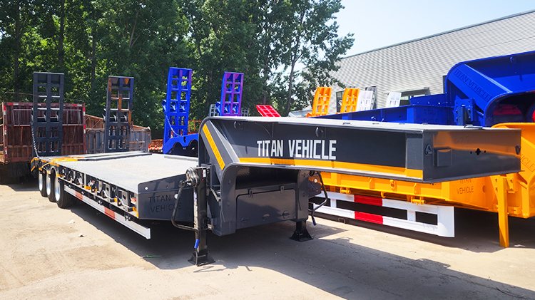 Titan 3 Axle Low Bed Truck Trailer for Sale in Angola