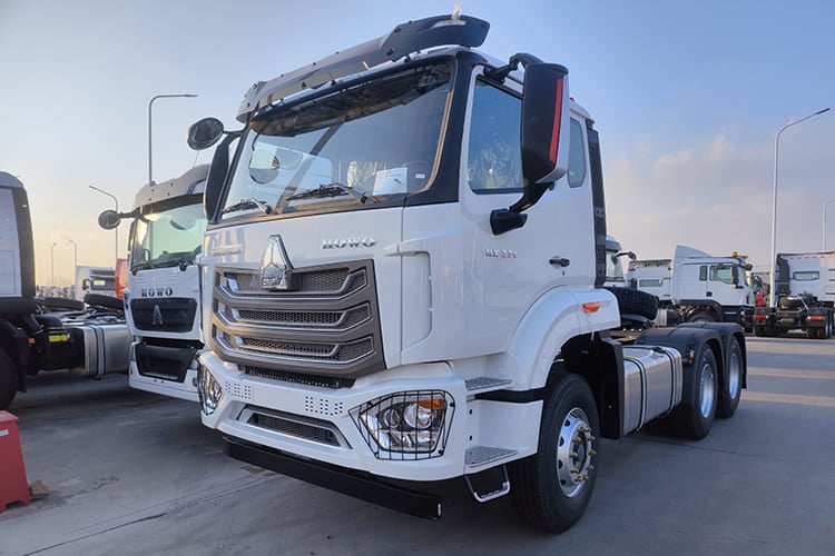 Sinotruk HOWO NX371 Tractor for Sale in Malawi