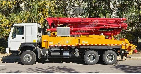 Sinotruk Howo Boom Pump Concrete Truck will be sent to Papua New Guinea