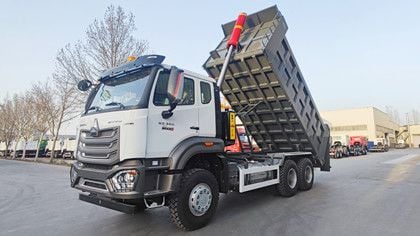 Camión volquete Sinotruk Hohan